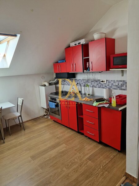 Tineretului 37i, Militari Residence, 40.000 €, 35 mp, mansarda.